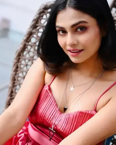 Call Girls Service in Dhansiripar